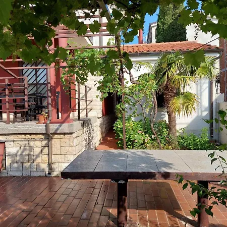 Garden Apartment